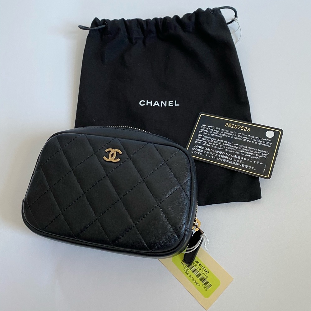 CHANEL O Case Quilted Small Pouch Lambskin - Picture 1 of 8